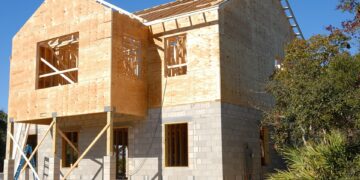 Recent Developments in U.S. Mortgage Rates and Housing Market: