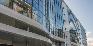 Experts Warn: Rising Interest Rates Could Impact Your Installment Loan Choices in 2023
