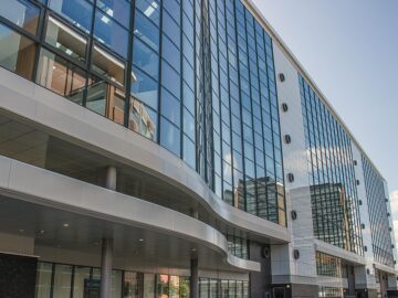 Experts Warn: Rising Interest Rates Could Impact Your Installment Loan Choices in 2023